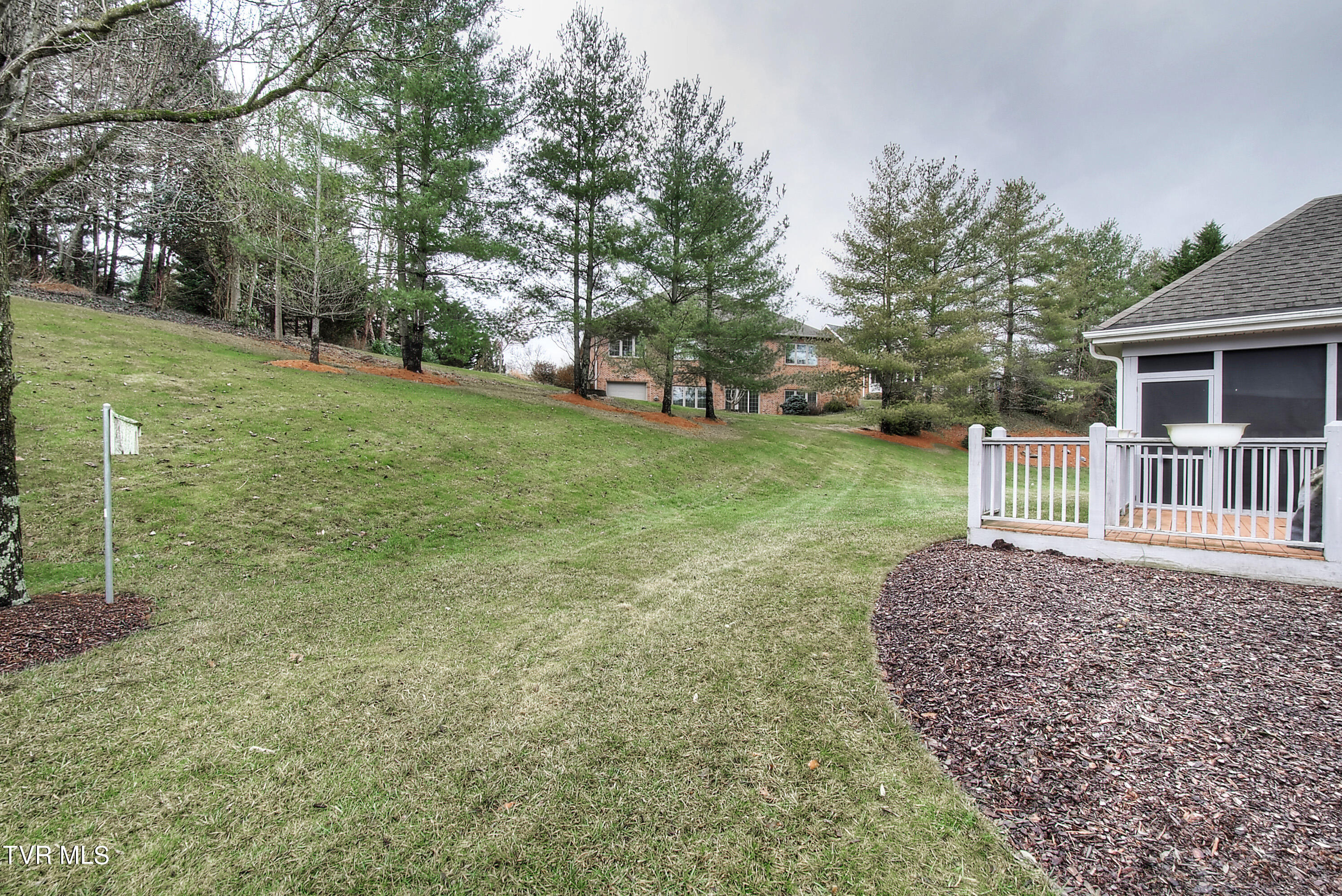 9 Hunters Ridge Road Johnson City, TN 37604 - Photo 41 of 44 DSC_0724_5_6_7_8_9