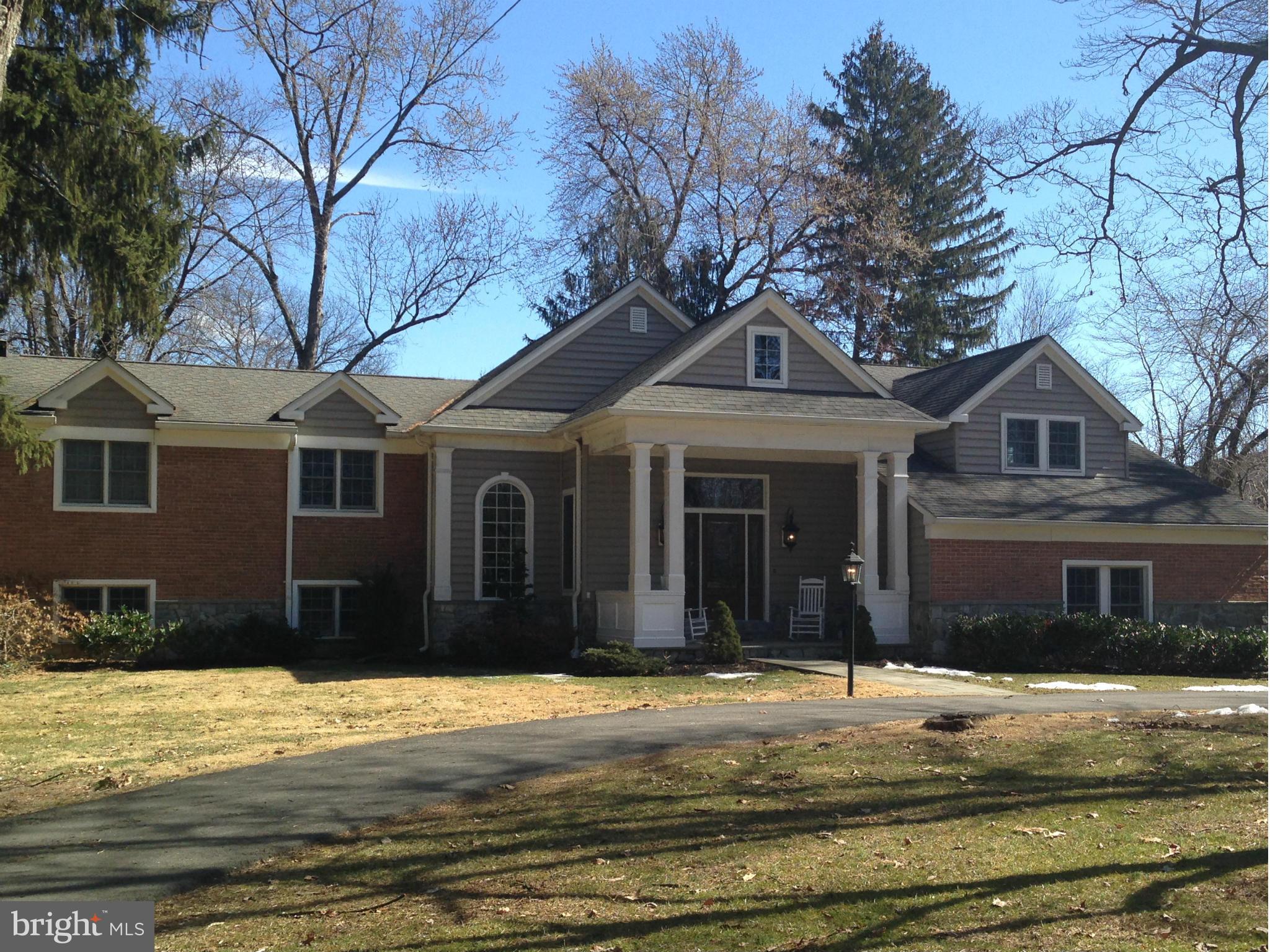9609 Clarks Crossing Road Vienna, VA 22182 - Photo 1 of 28 Welcome home!