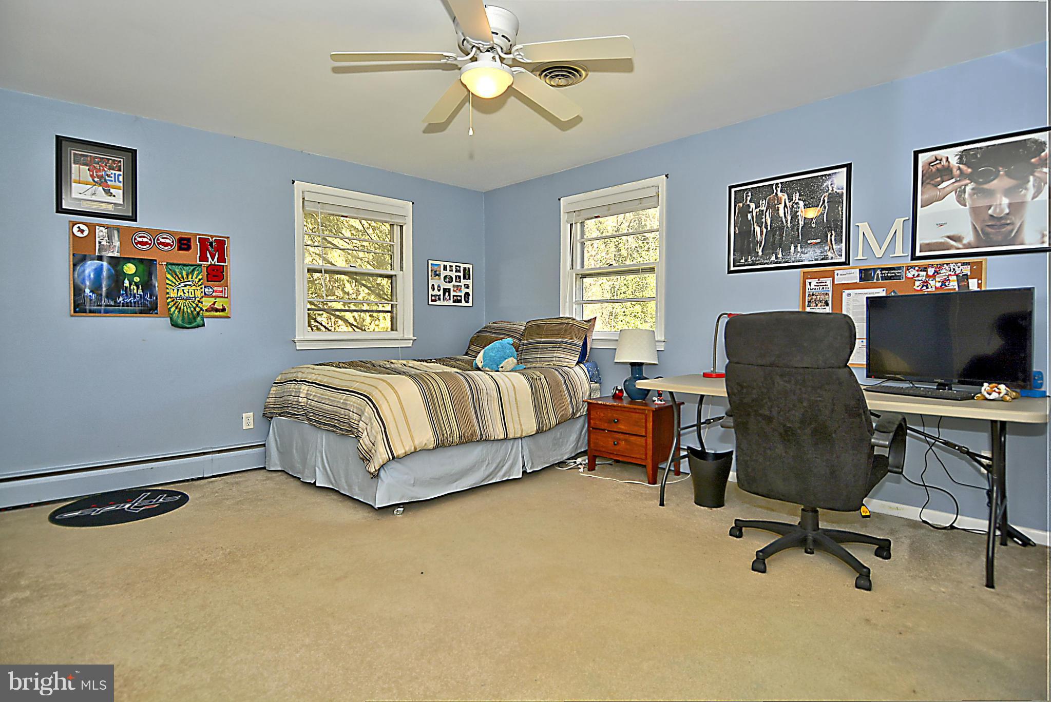 9609 Clarks Crossing Road Vienna, VA 22182 - Photo 16 of 28 Upper level bedroom #2