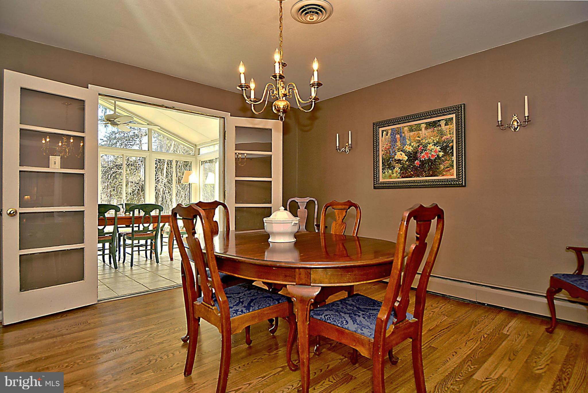 9609 Clarks Crossing Road Vienna, VA 22182 - Photo 8 of 28 Dining Room