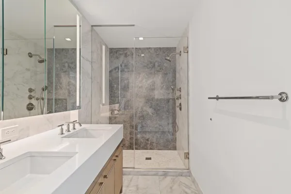 $1,600,000 | 75 Park Lane South, Unit 3407, Jersey City, NJ 07310