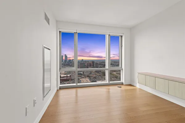 $1,600,000 | 75 Park Lane South, Unit 3407, Jersey City, NJ 07310