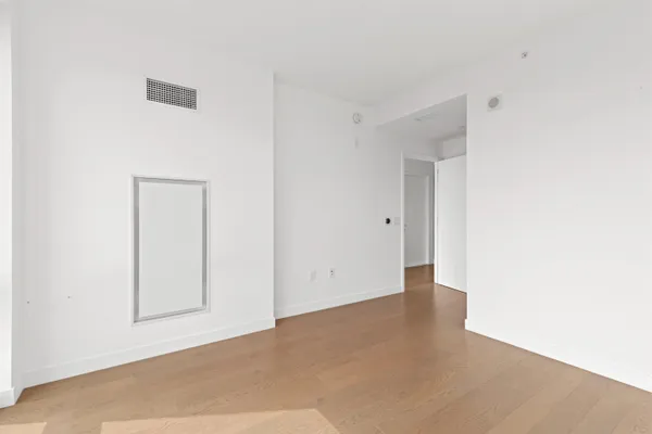 $1,600,000 | 75 Park Lane South, Unit 3407, Jersey City, NJ 07310