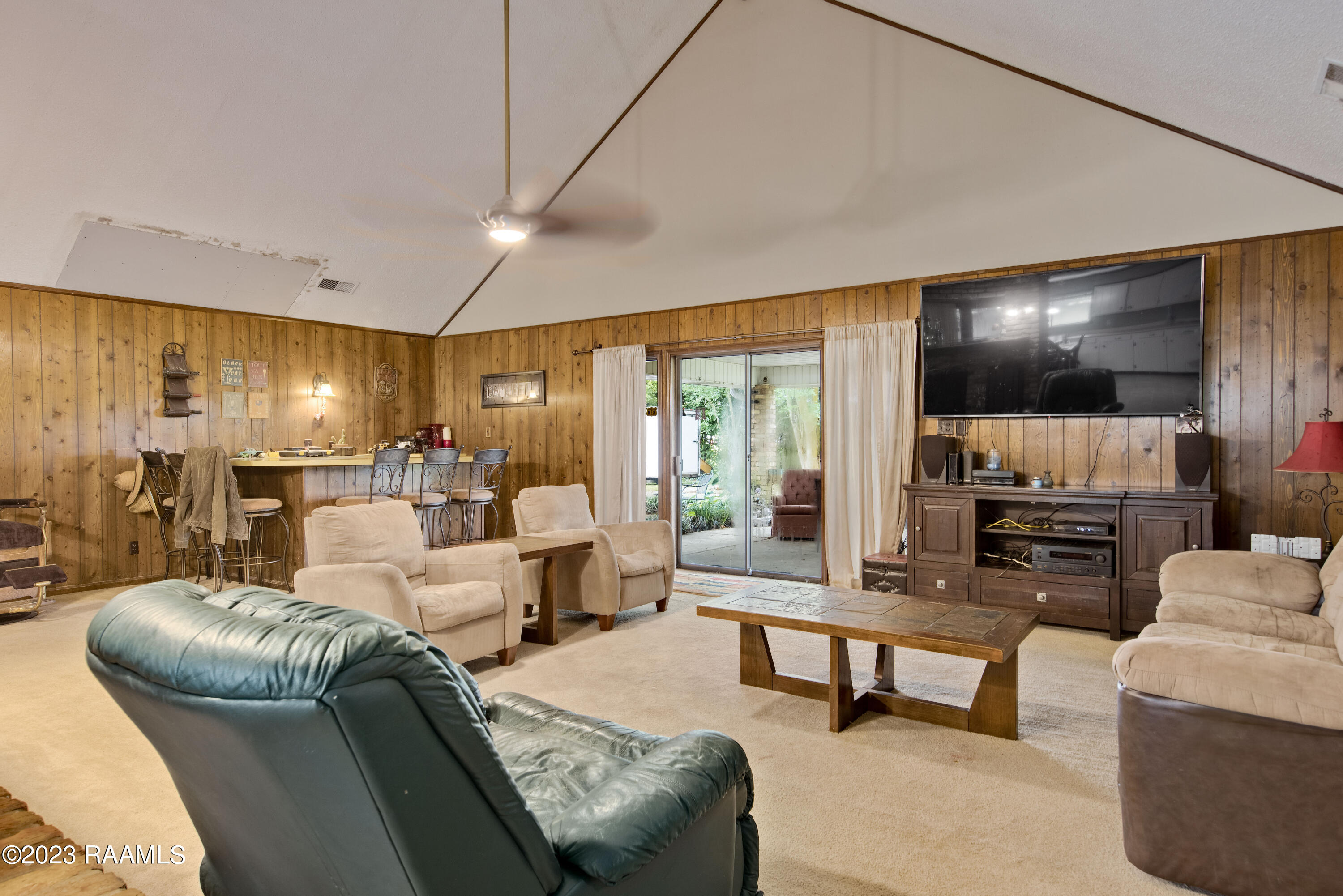 142 Country Ridge Road Opelousas, LA 70570 - Photo 8 of 28 142 Country Ridge Rd-7