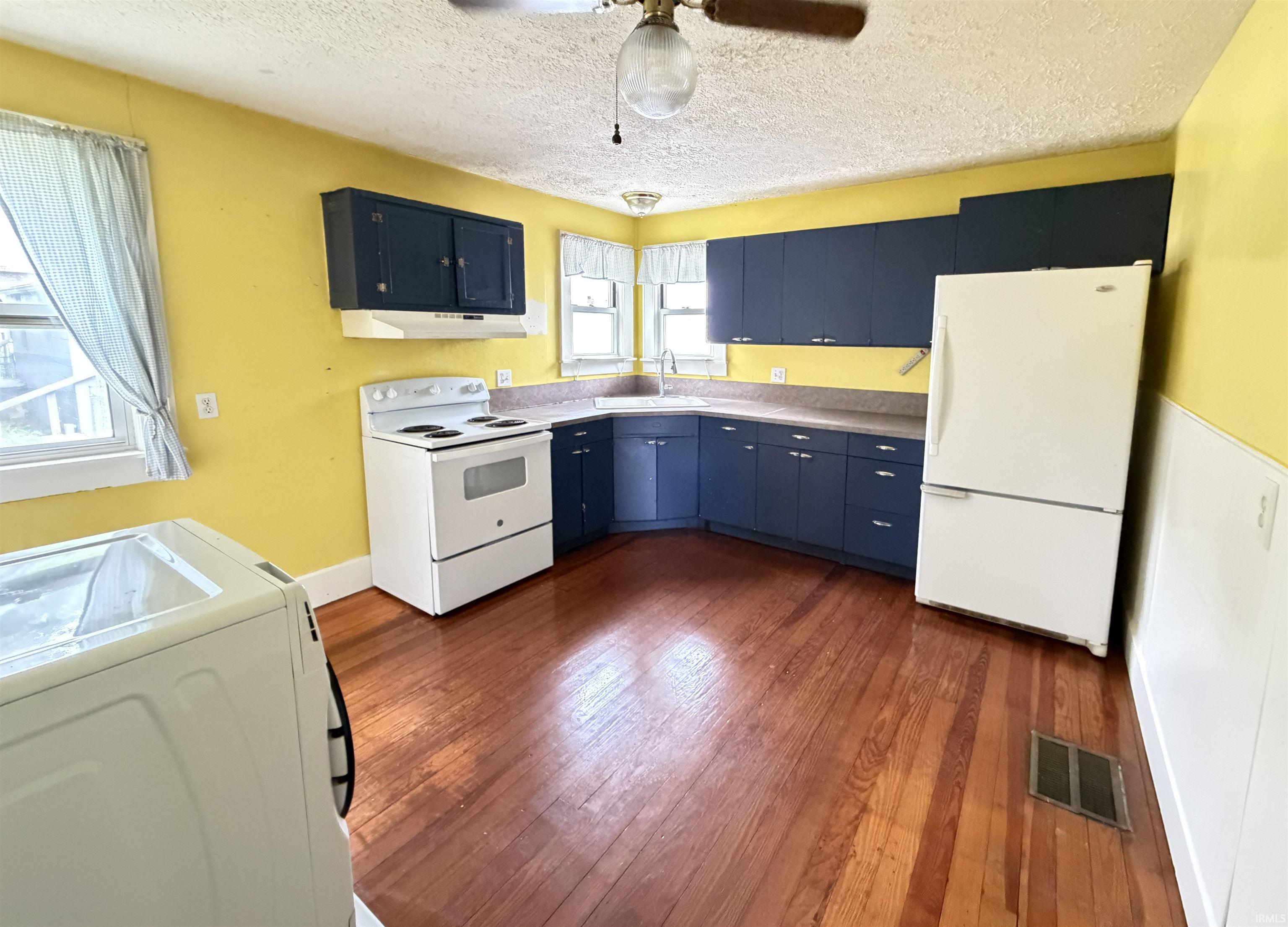 1917 7th Street Bedford, IN 47421 - Photo 6 of 24