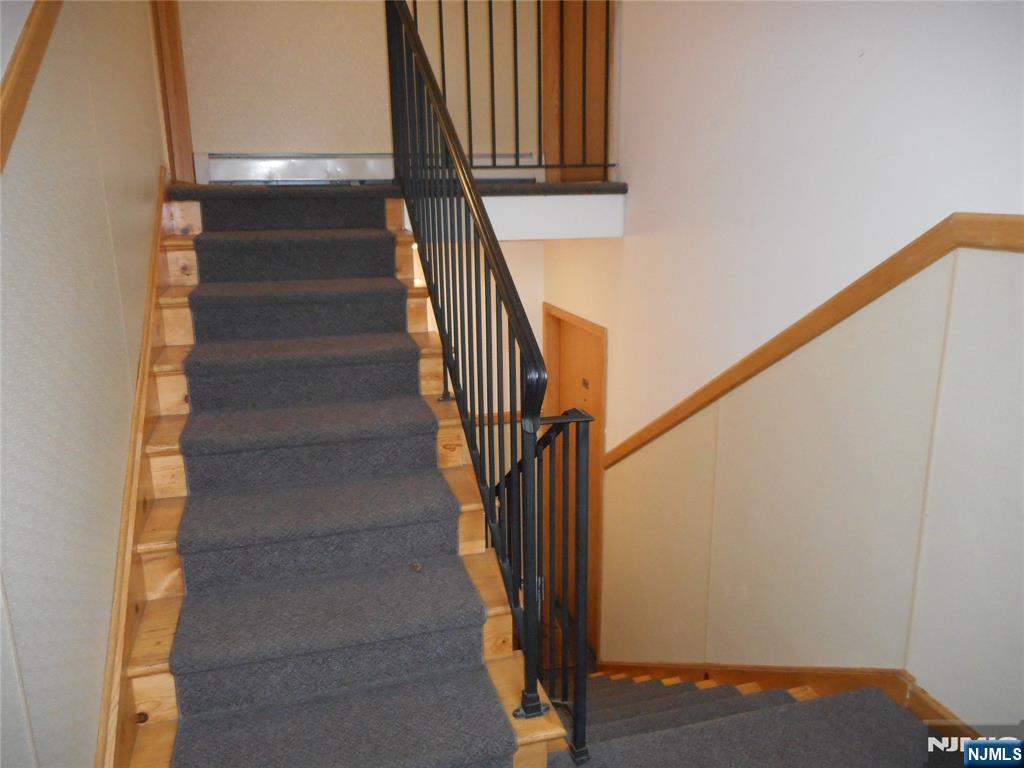 129 River Road, Unit 129 Clifton, NJ 07014 - Photo 3 of 21 a view of entryway