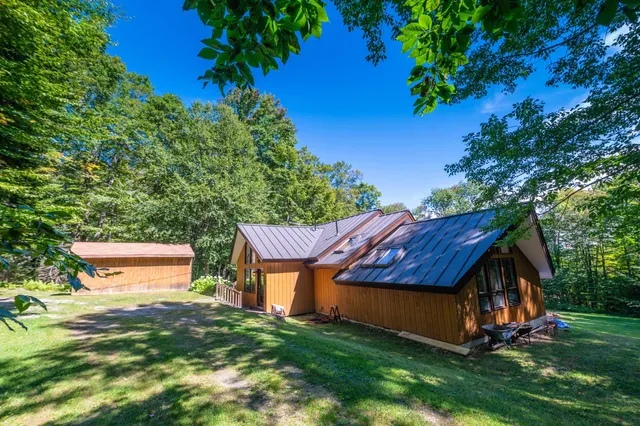 $649,000 | 14 Johnson Hill Road, West Dover, VT 05356