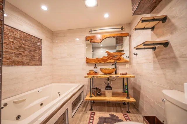 $649,000 | 14 Johnson Hill Road, West Dover, VT 05356