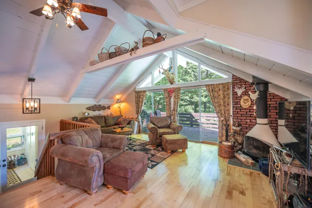 $649,000 | 14 Johnson Hill Road, West Dover, VT 05356