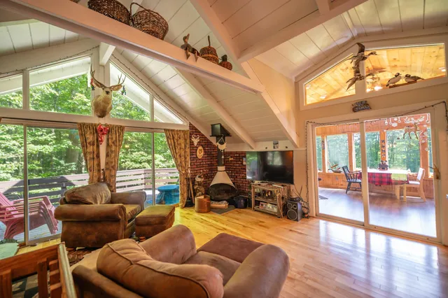 $649,000 | 14 Johnson Hill Road, West Dover, VT 05356