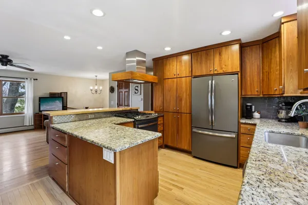 $449,900 | 1686 Sand Hill Road, Oregon, WI 53575