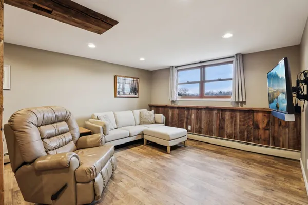$449,900 | 1686 Sand Hill Road, Oregon, WI 53575