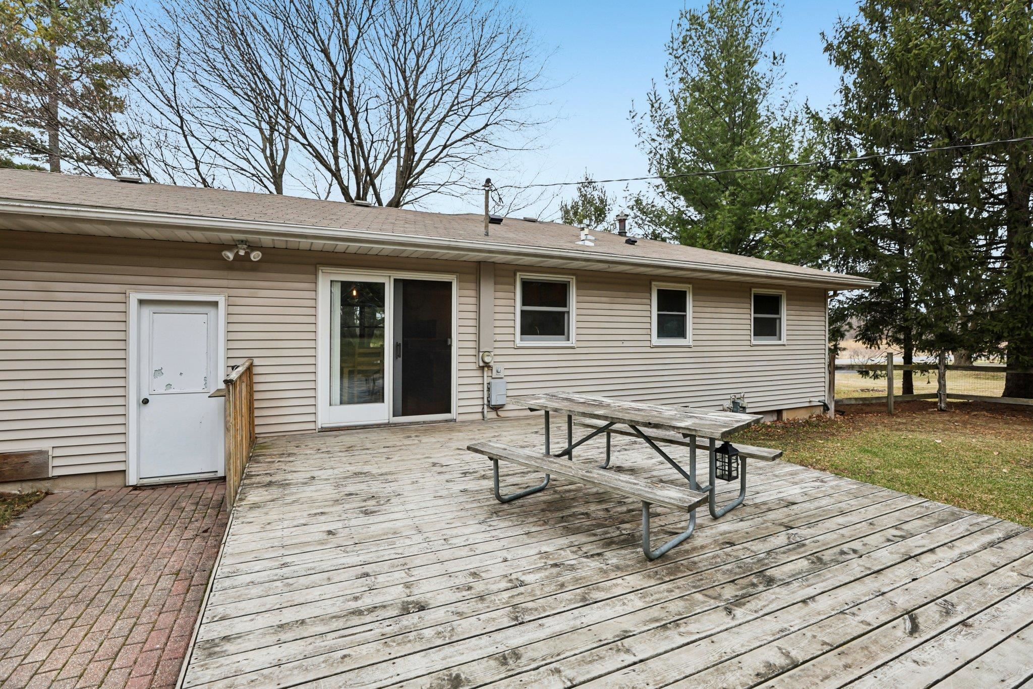 1686 Sand Hill Road Oregon, WI 53575 - Photo 41 of 47