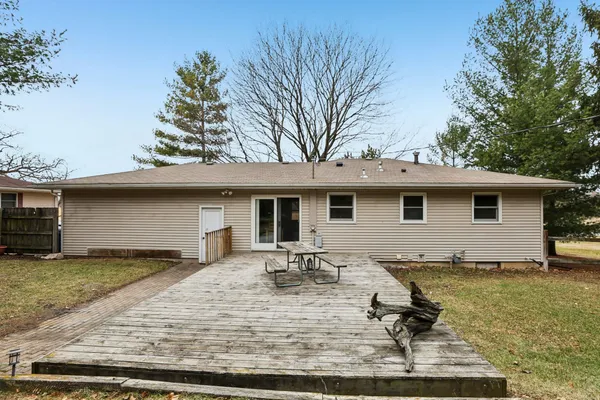 $449,900 | 1686 Sand Hill Road, Oregon, WI 53575