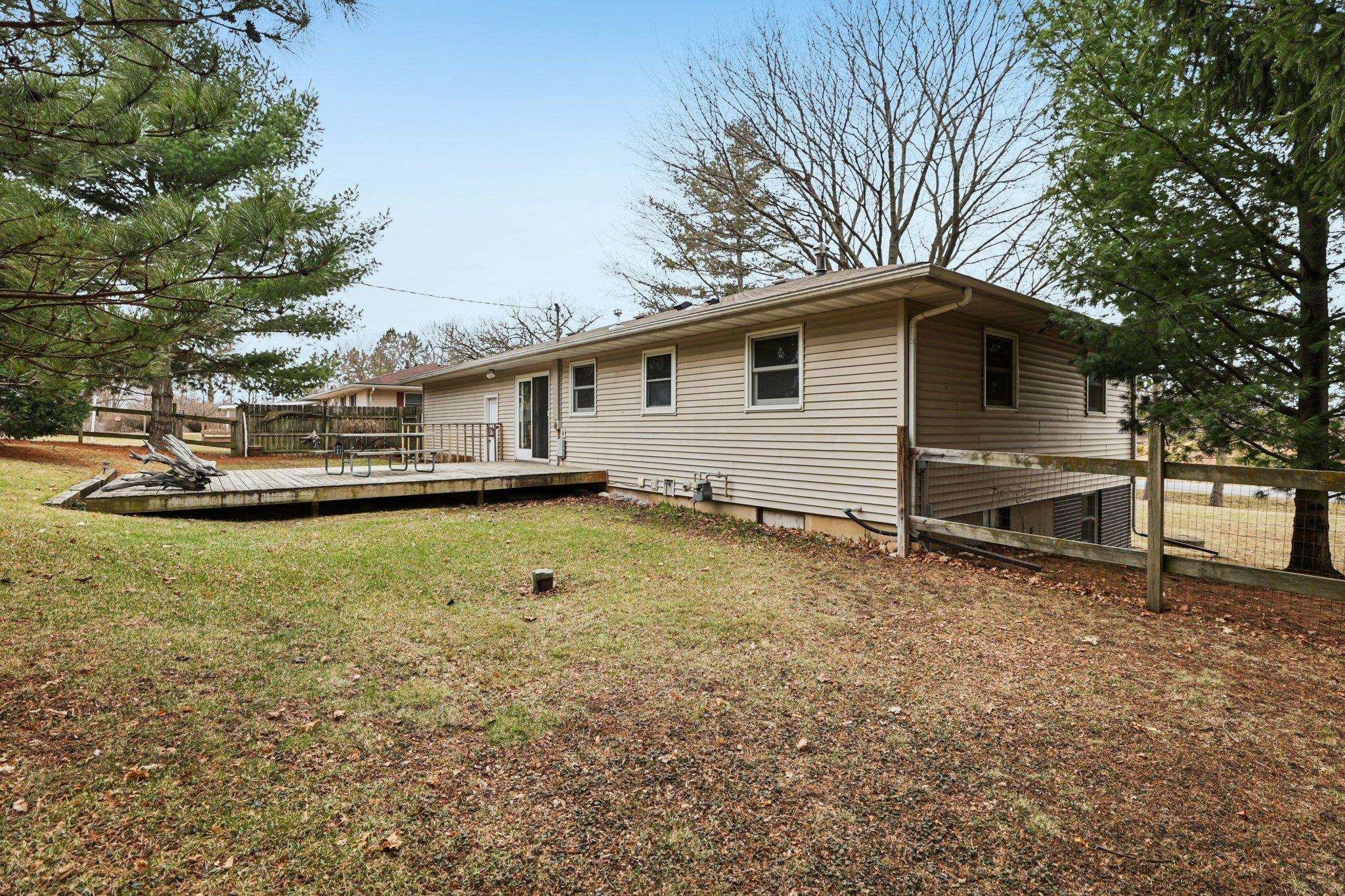 1686 Sand Hill Road Oregon, WI 53575 - Photo 43 of 47