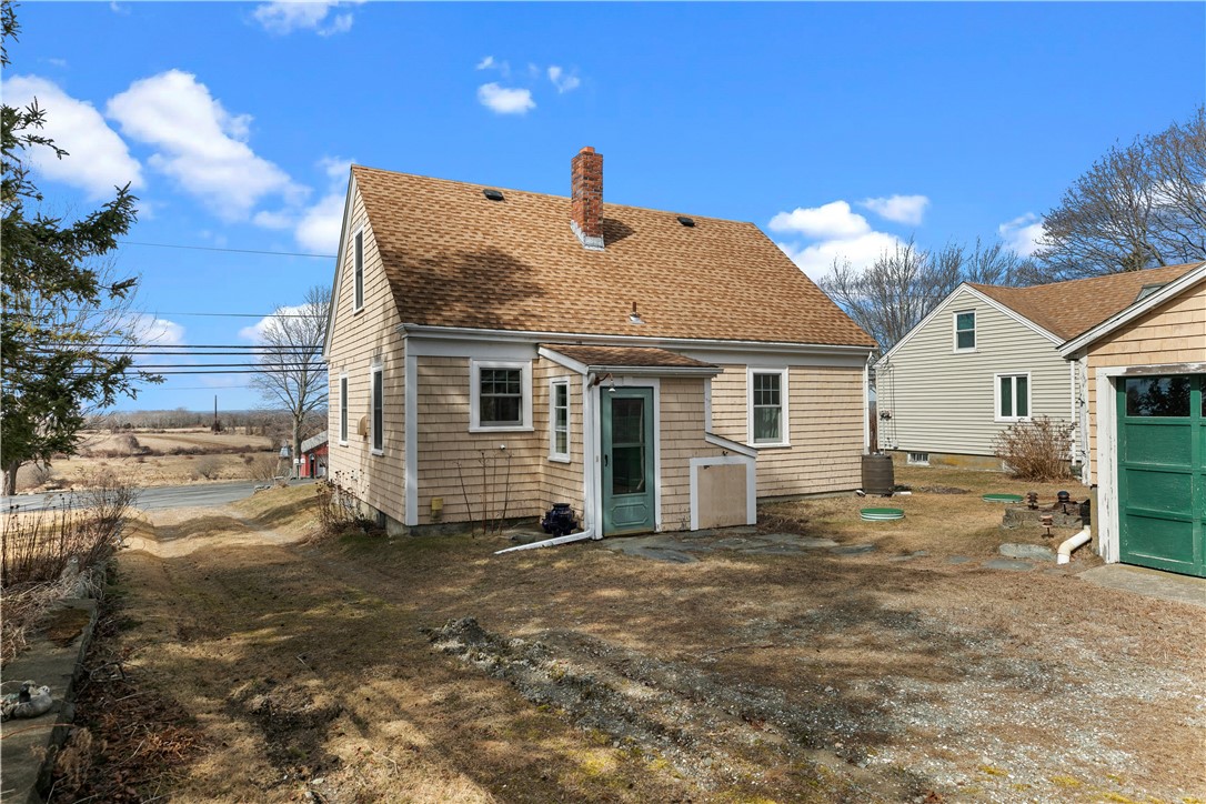 178 Middle Road Portsmouth, RI 02871 - Photo 34 of 45