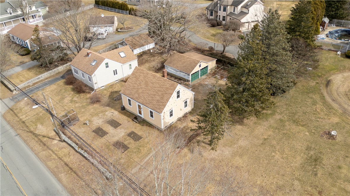 178 Middle Road Portsmouth, RI 02871 - Photo 35 of 45