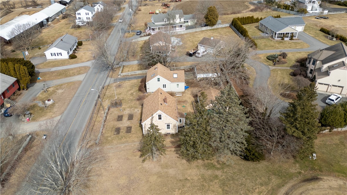 178 Middle Road Portsmouth, RI 02871 - Photo 36 of 45