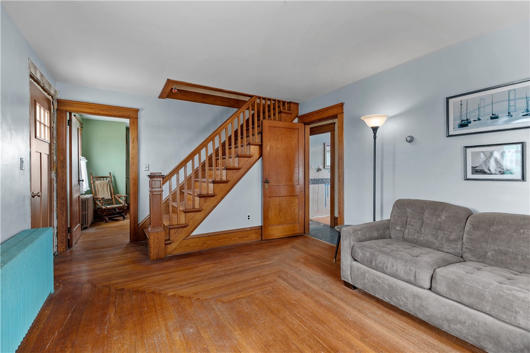 178 Middle Road Portsmouth, RI 02871 - Photo 7 of 45