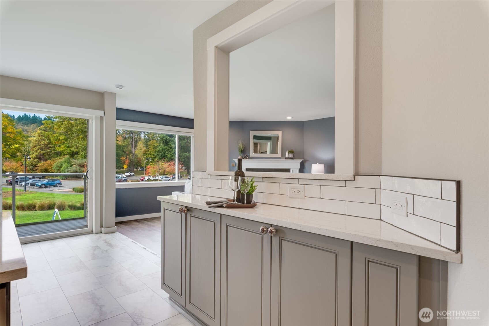 9715 Northeast Juanita Drive, Unit 206B Kirkland, WA 98034 - Photo 11 of 39