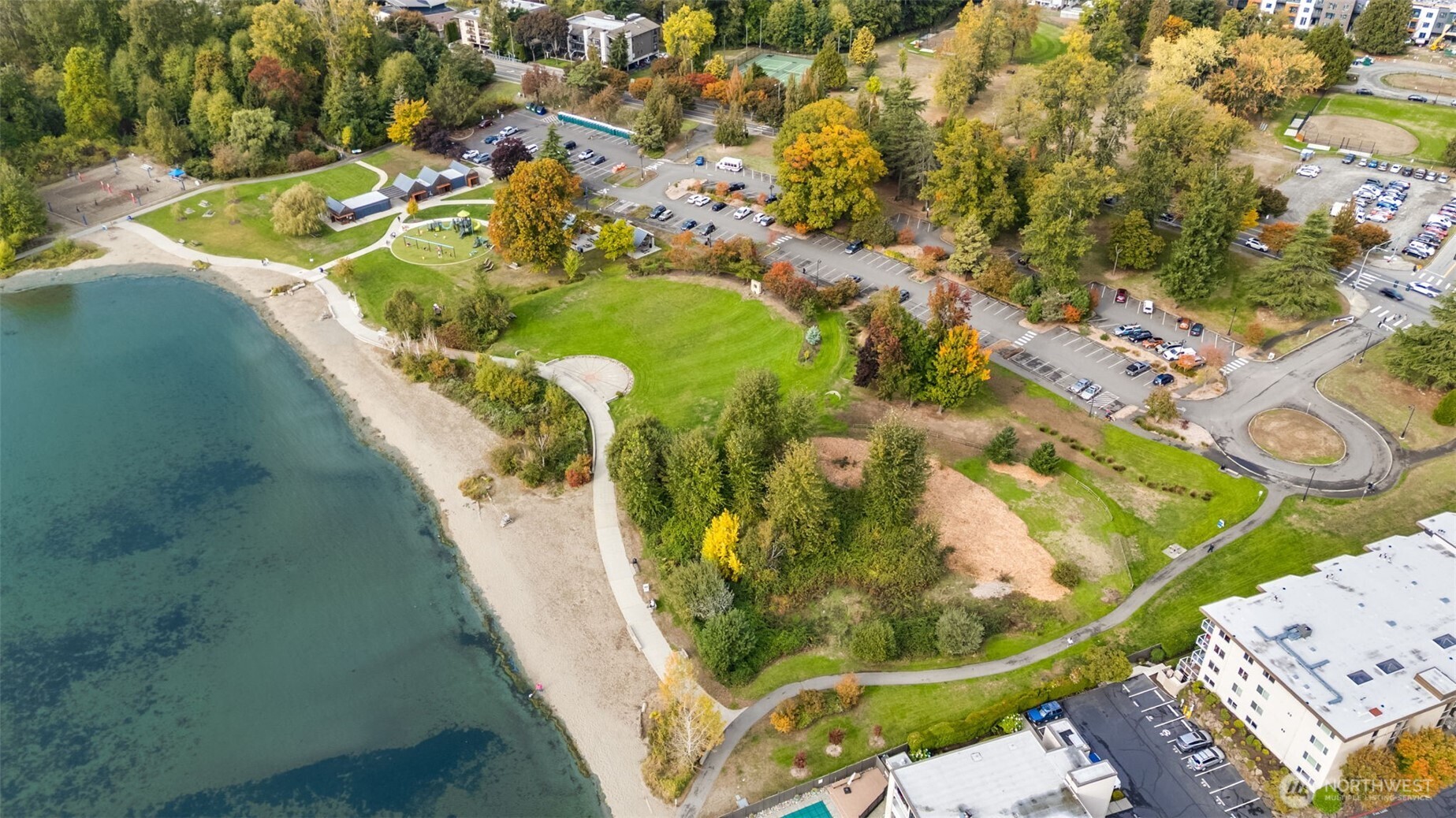 9715 Northeast Juanita Drive, Unit 206B Kirkland, WA 98034 - Photo 34 of 39