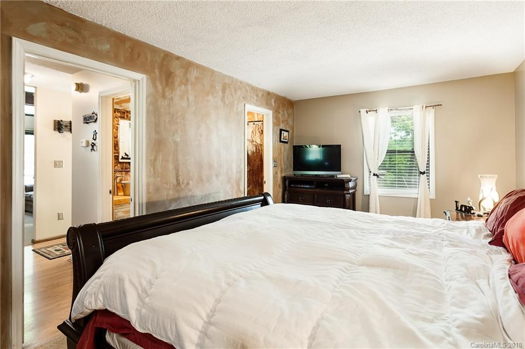 6723 Love Point Road Denver, NC 28037 - Photo 16 of 33 Gallery Image 16