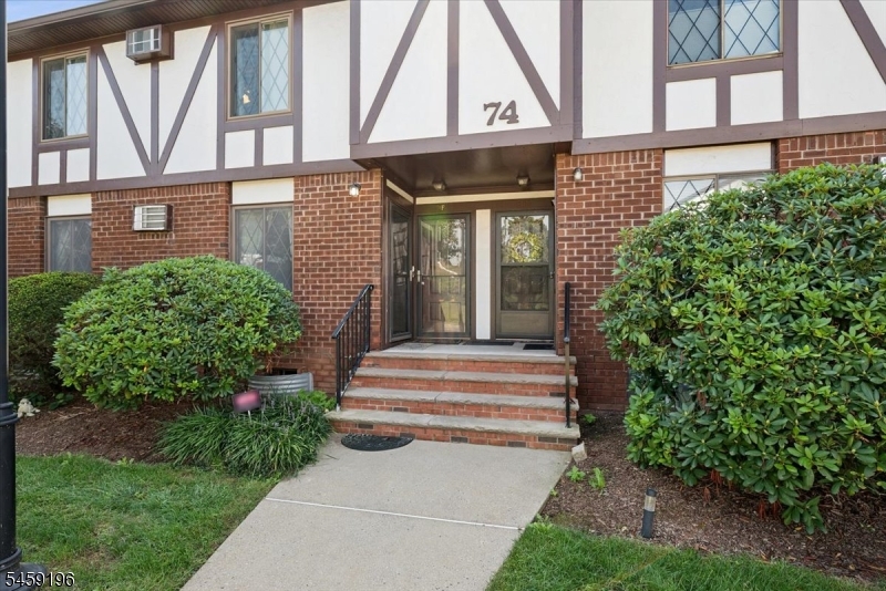74 Farm Road, Unit E Hillsborough, NJ 08844 - Photo 2 of 34 Gallery Image 2