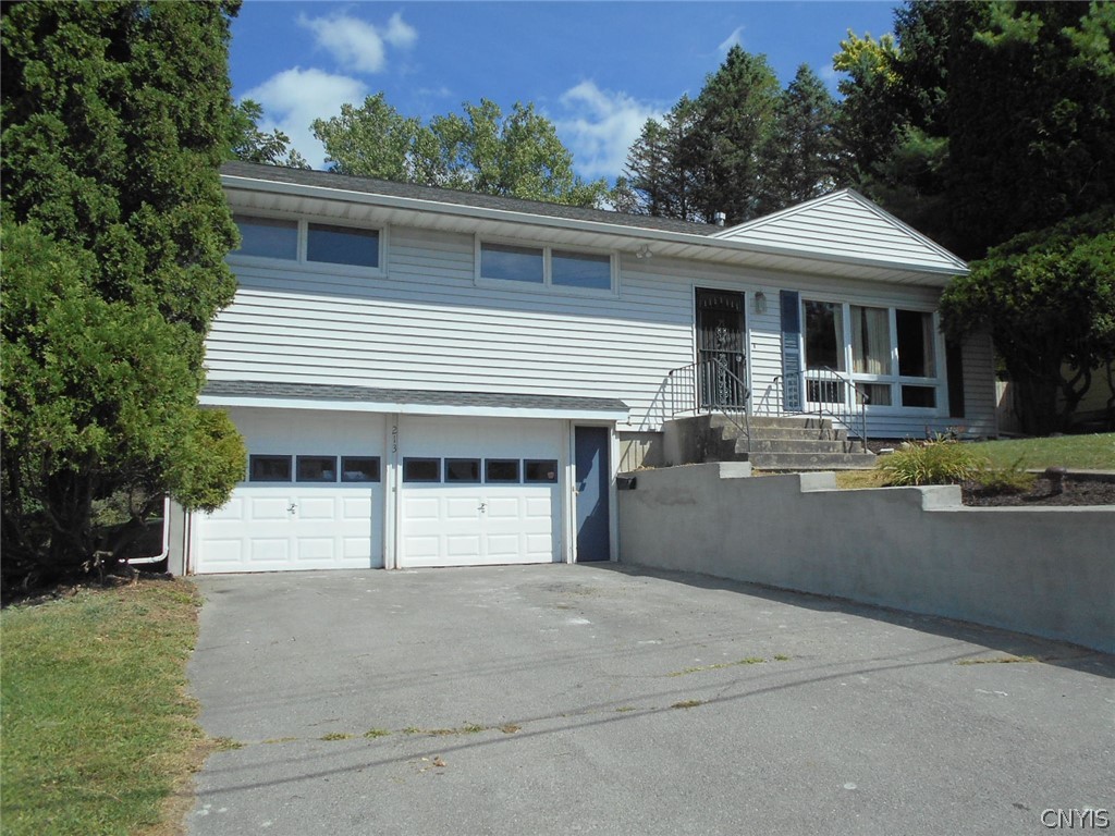 213 Edna Road Syracuse, NY 13205 - Photo 1 of 1 House front