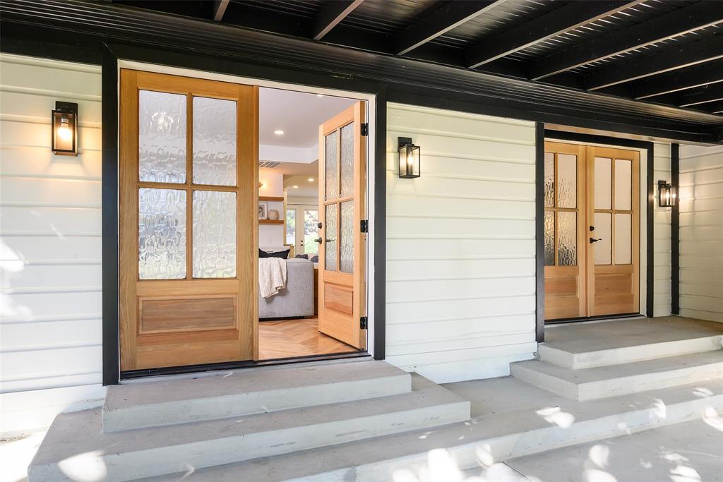 6021 Northwood Road Dallas, TX 75225 - Photo 2 of 40 a view of front door of house