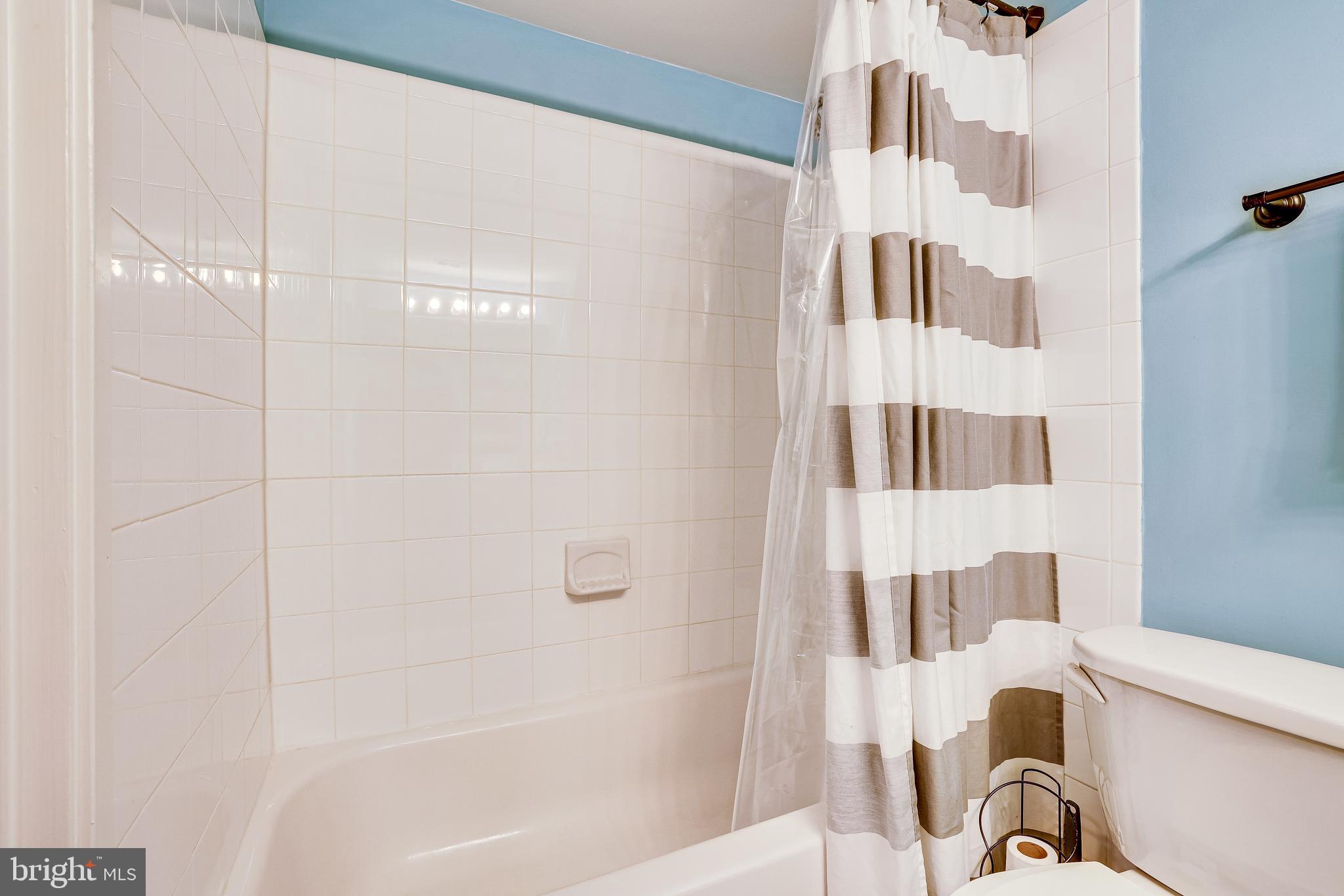 1631 Parkcrest Circle, Unit 200 Reston, VA 20190 - Photo 28 of 45