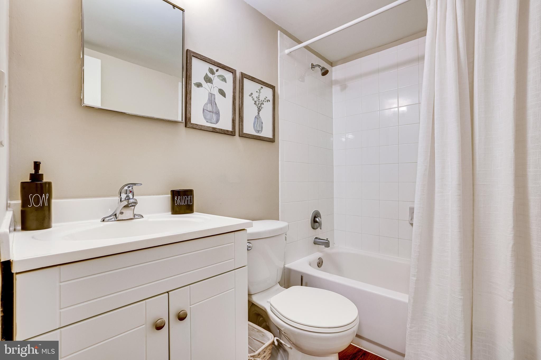 1631 Parkcrest Circle, Unit 200 Reston, VA 20190 - Photo 29 of 45
