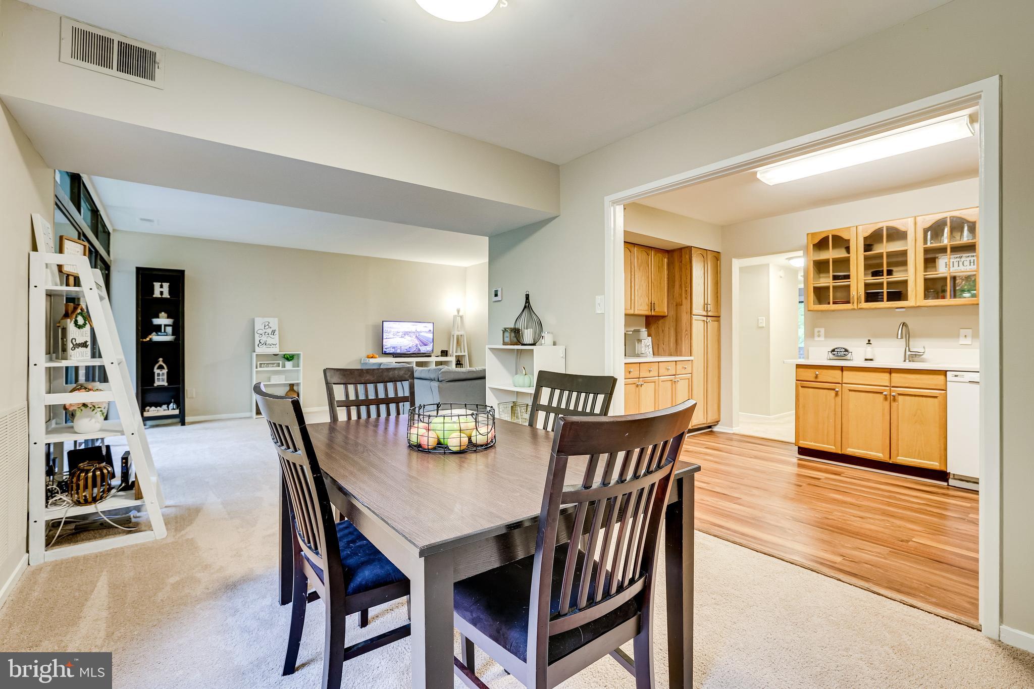 1631 Parkcrest Circle, Unit 200 Reston, VA 20190 - Photo 5 of 45