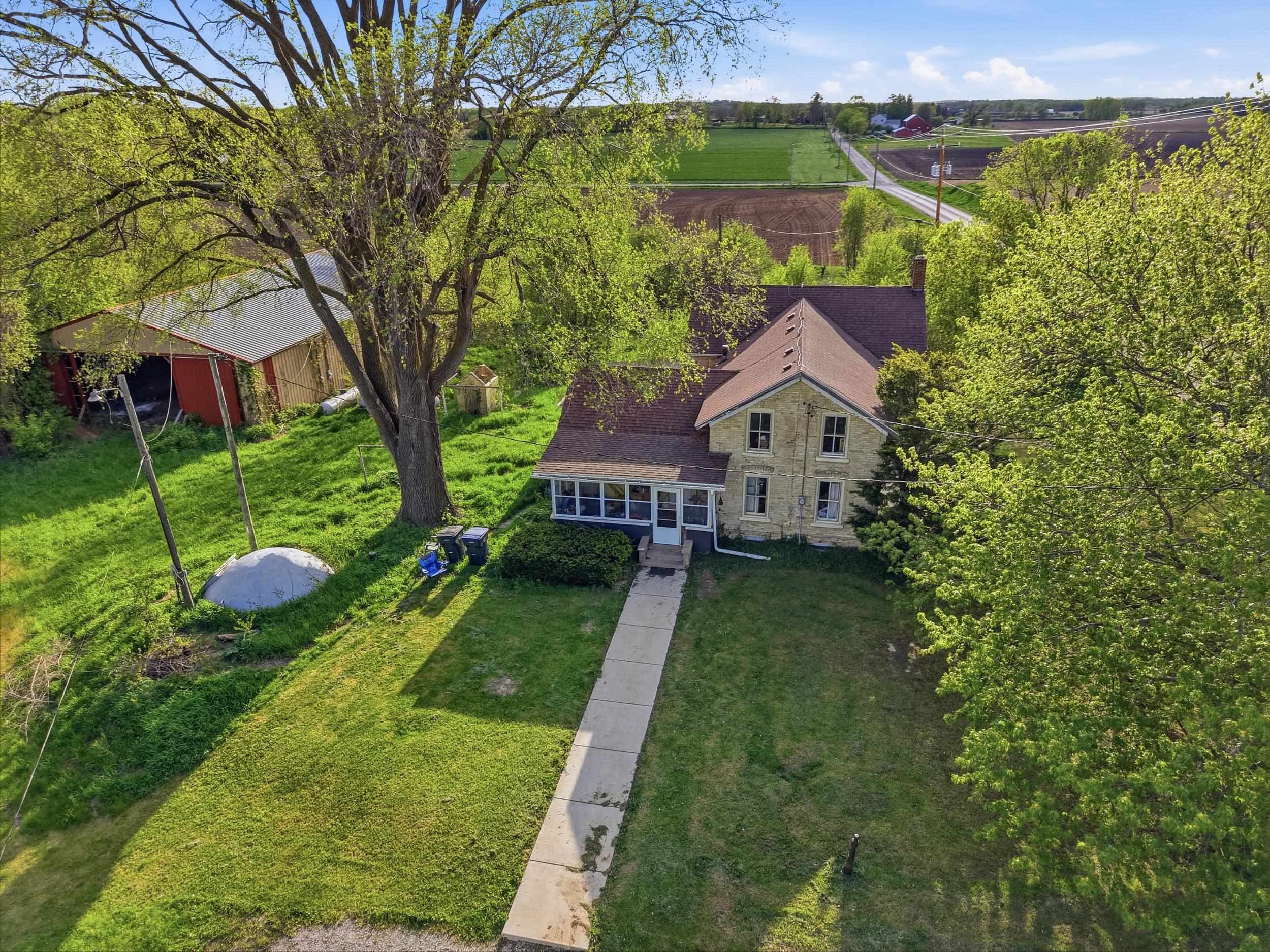 W6649 East Hubbleton Road Watertown, WI 53094 - Photo 2 of 45