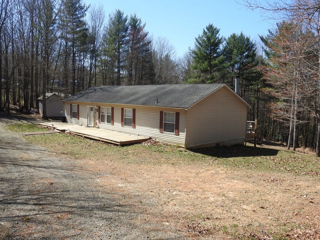 3185 Fries Road Galax, VA 24333 - Photo 3 of 38 Gallery Image 3