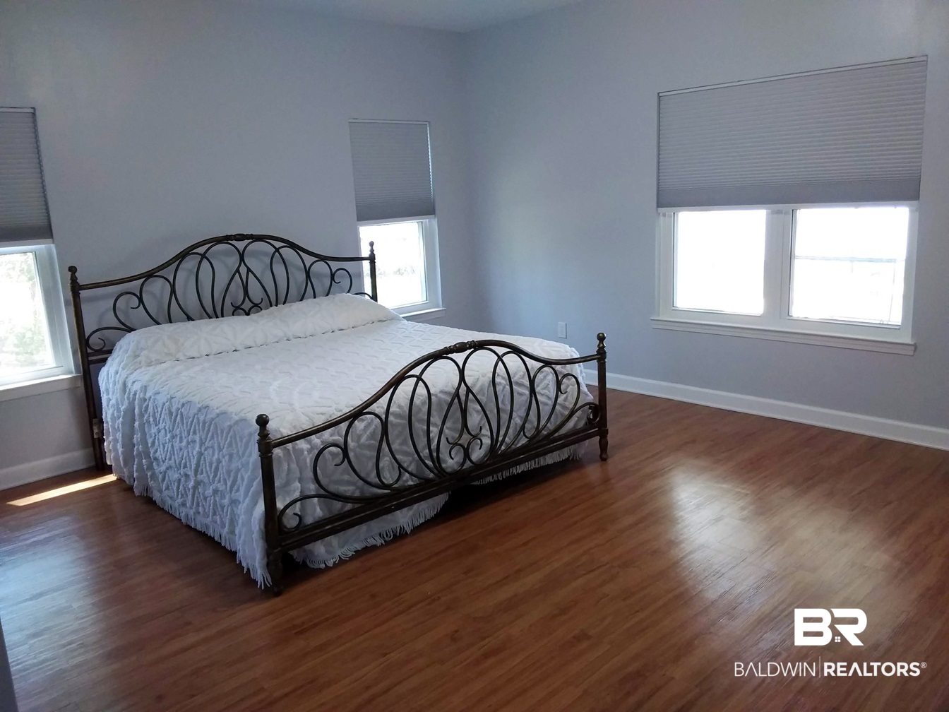 8491 Bay Harbor Road Elberta, AL 36530 - Photo 21 of 50 Master bedroom