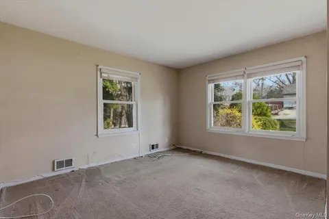 $695,000 | 35 Forest Avenue, Ossining, NY 10562