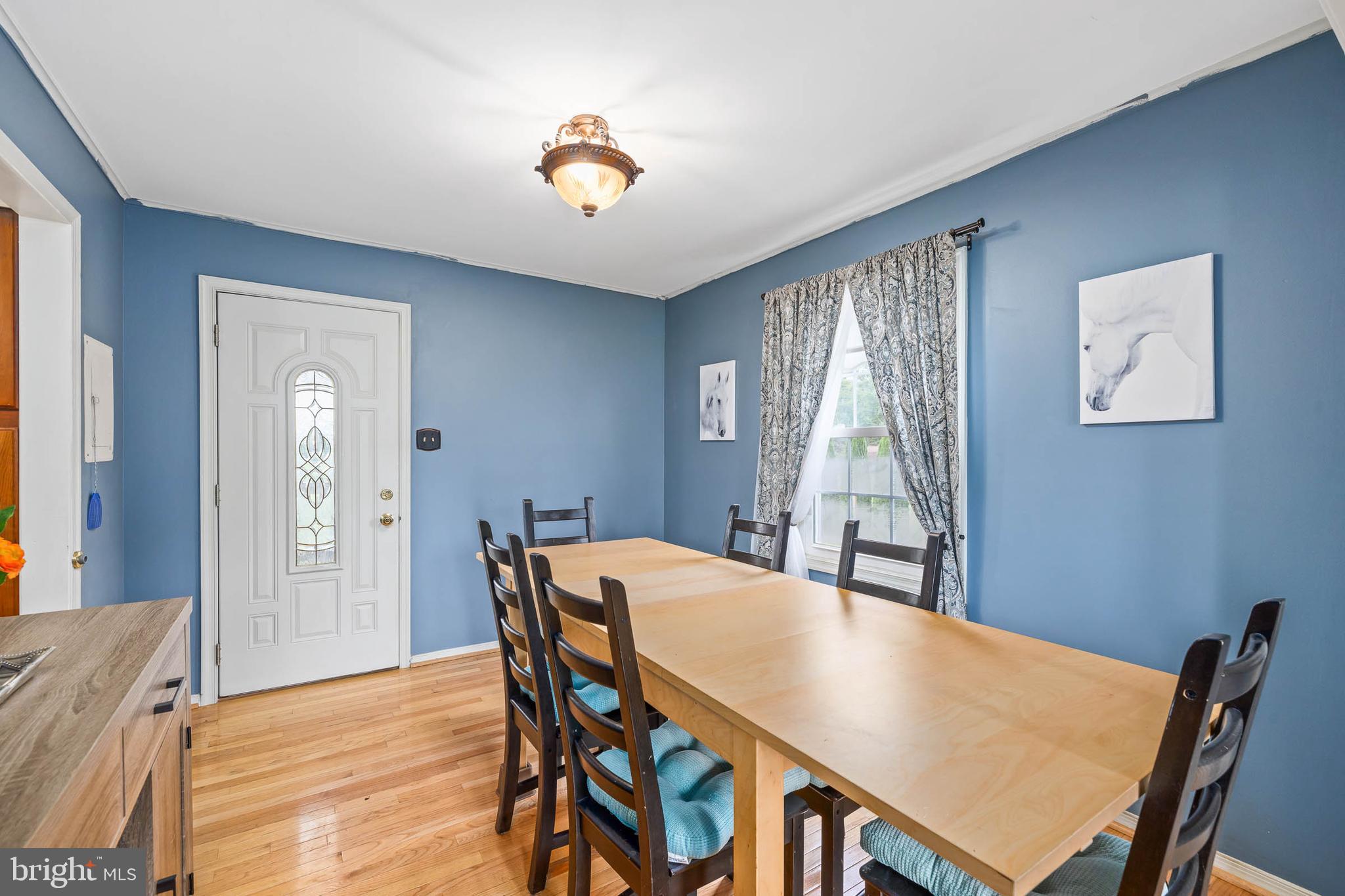 15017 Rolling Ridge Road Haymarket, VA 20169 - Photo 24 of 46 Dining room with entry to covered back porch