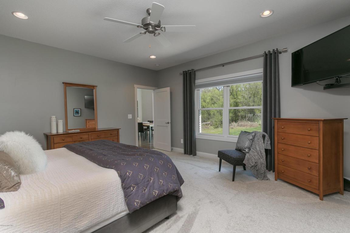 7224 Siems Lane Northeast Rochester, MN 55906 - Photo 17 of 42 Gallery Image 17