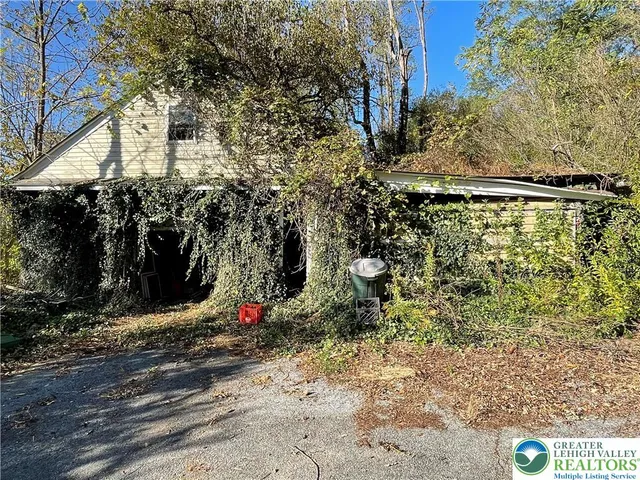 a view of a building