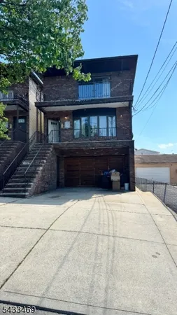 $3,200 | 1425 45th Street, Unit 2, North Bergen, NJ 07047
