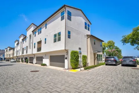 $1,285,000 | 16755 Coyote Bush Drive, Unit 50, San Diego, CA 92127