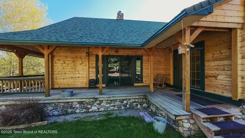 $995,000 | 507 West Elkhorn Drive, Star Valley Ranch, WY 83127