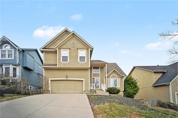 $464,900 | 13924 71st Place, Shawnee, KS 66216