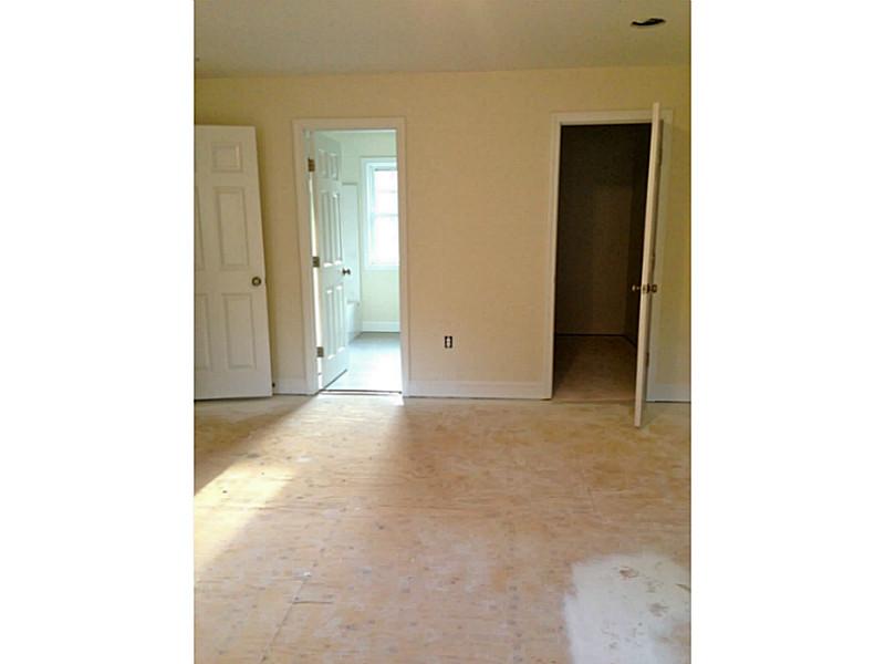 8 Shady Grove Road Hopkinton, RI 02832 - Photo 13 of 21 Master Bedroom.
