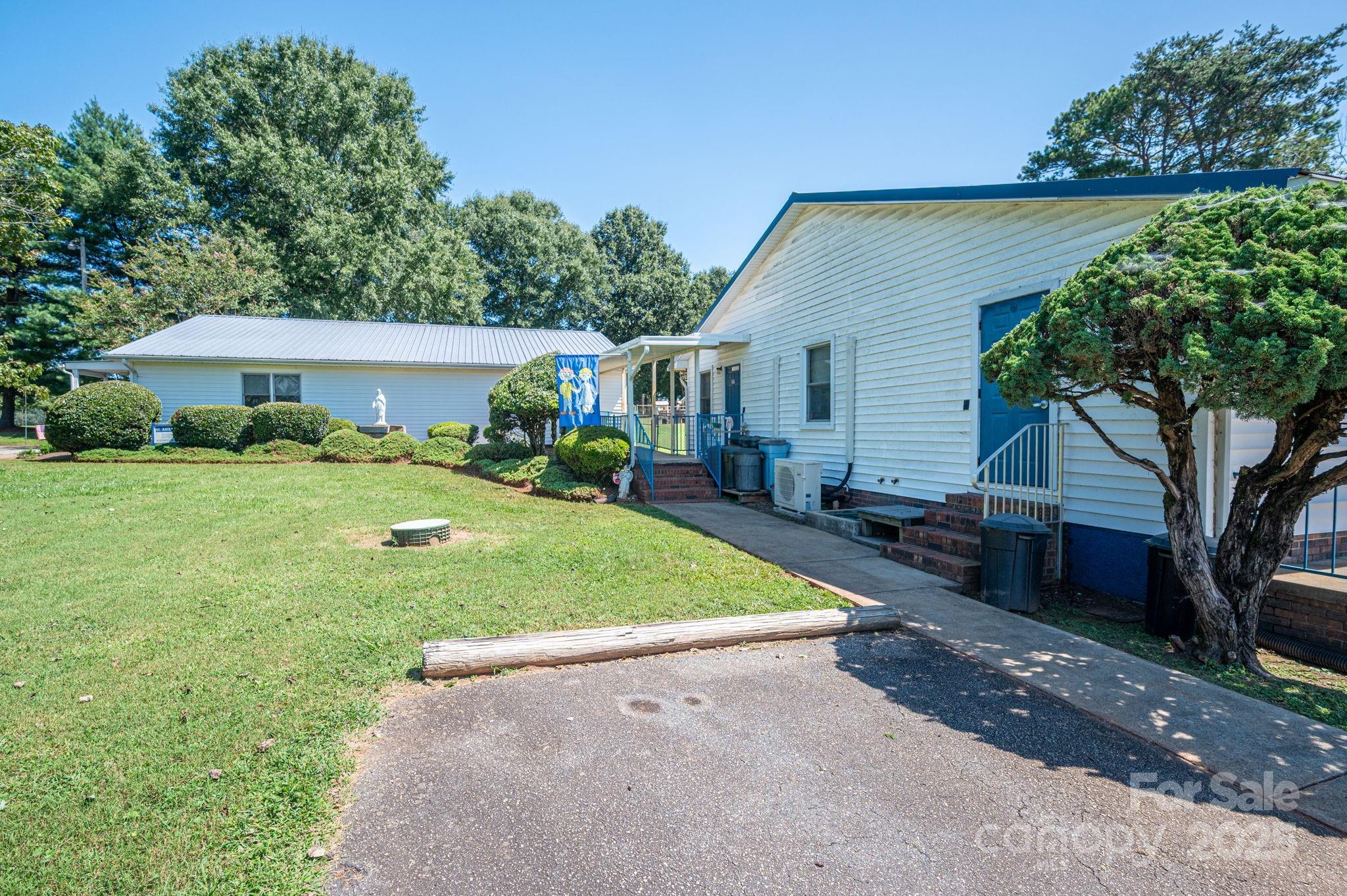 2482 June Bug Road Vale, NC 28168 - Photo 4 of 32