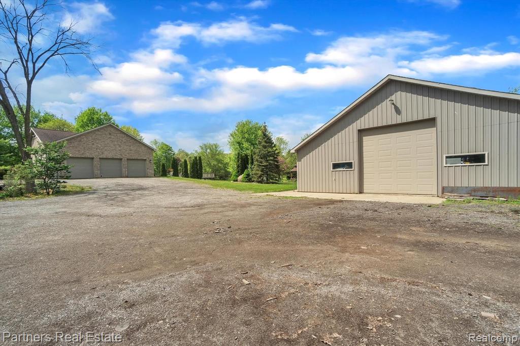 7529 Clyde Road Fenton, MI 48430 - Photo 44 of 51 Gallery Image 44