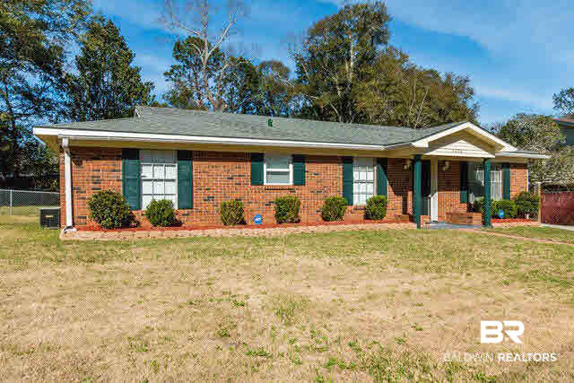 4208 North Chesterfield Drive Mobile, AL 36618 - Photo 2 of 21