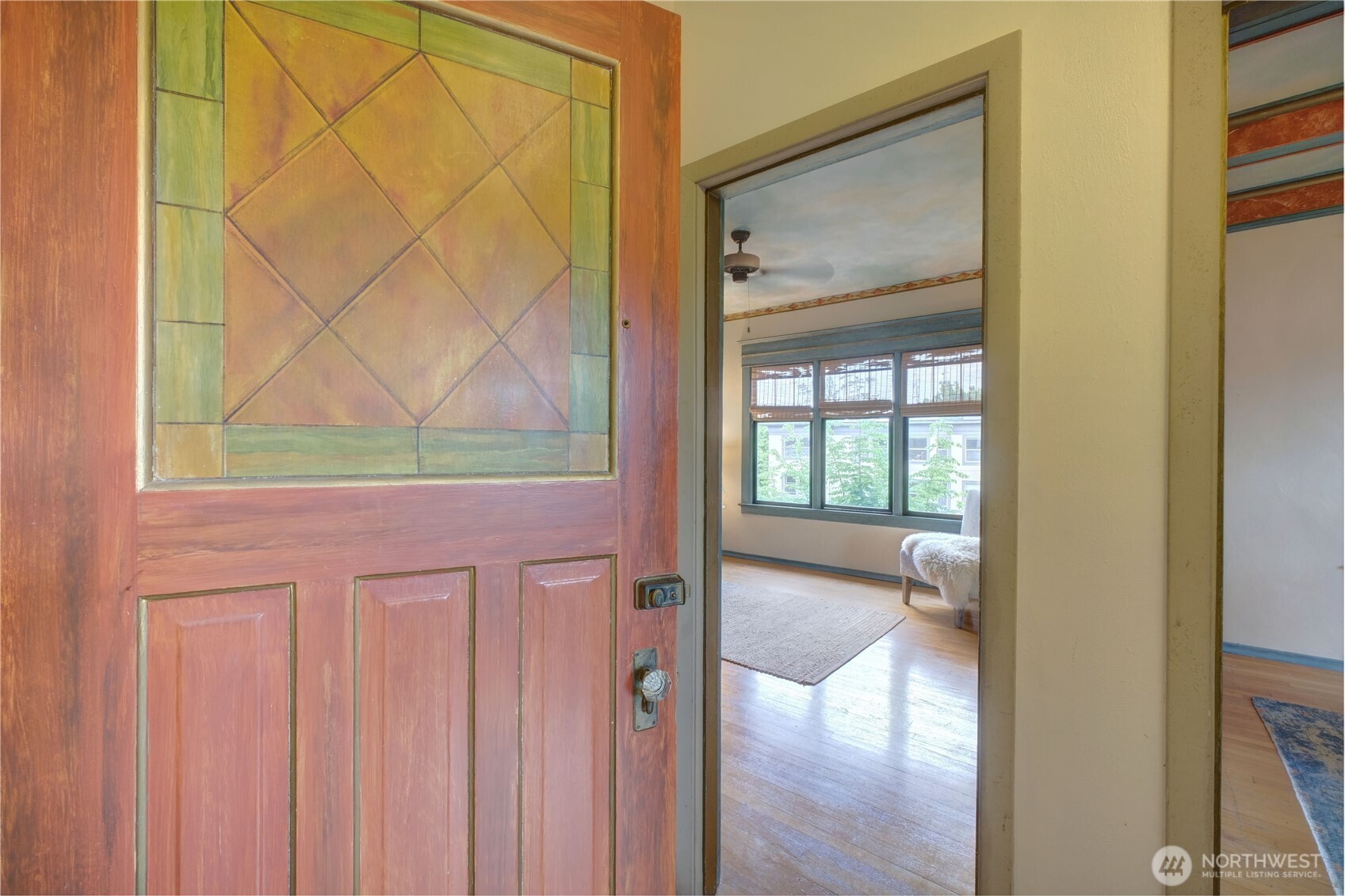 409 16th Avenue East, Unit 21 Seattle, WA 98112 - Photo 19 of 25 a view of an entryway