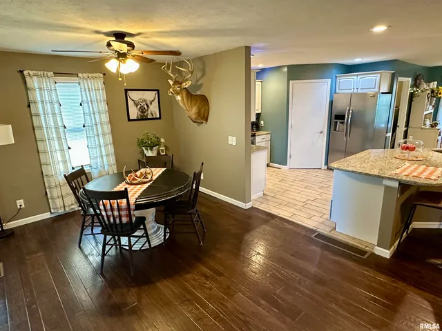 $167,500 | 322 East South Street, Virginia, IL 62691