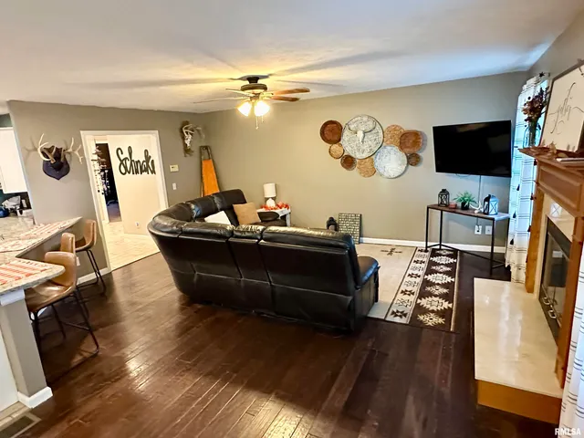 $167,500 | 322 East South Street, Virginia, IL 62691